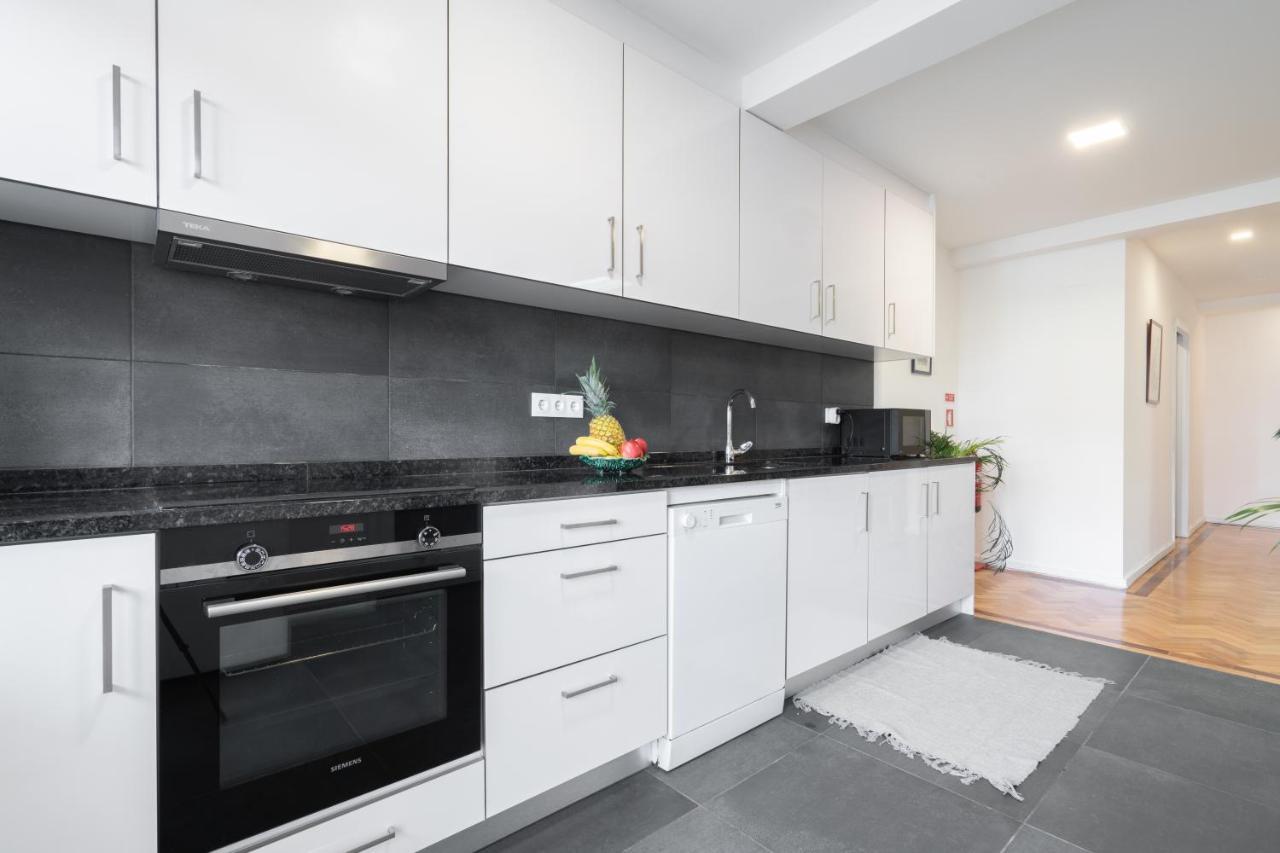 Host Wise - Spacious Fresh Flat W Terrace - Near Sea Espinho  Bagian luar foto