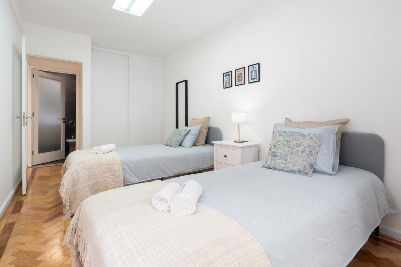 Host Wise - Spacious Fresh Flat W Terrace - Near Sea Espinho  Bagian luar foto